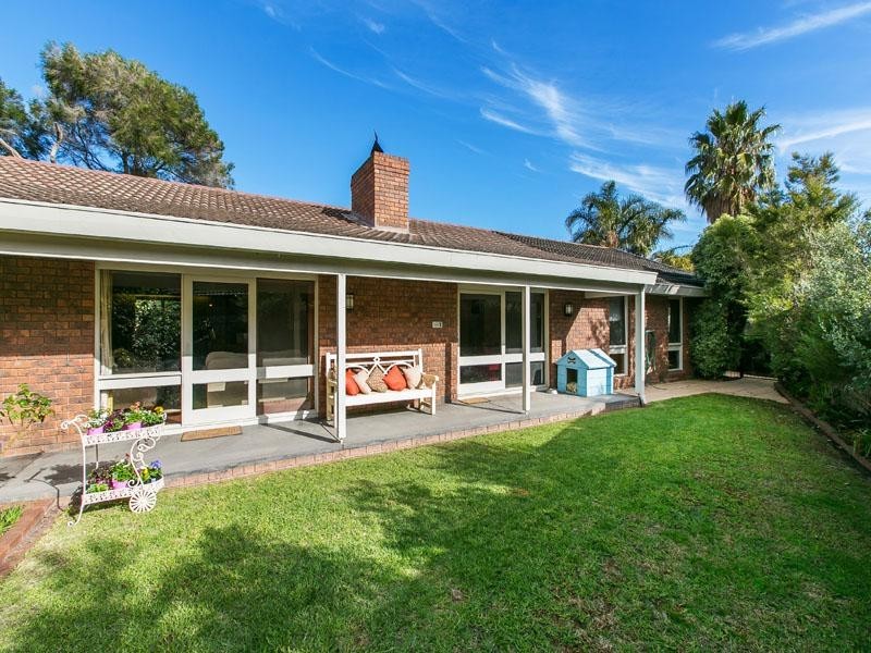 8 Chifley Court, Dingley Village VIC 3172