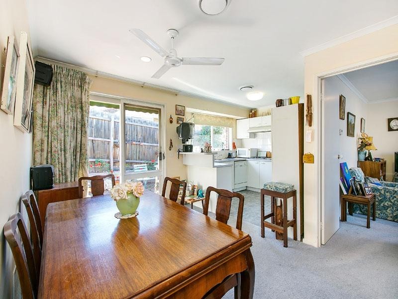 2/9 Heather Grove, Cheltenham VIC 3192