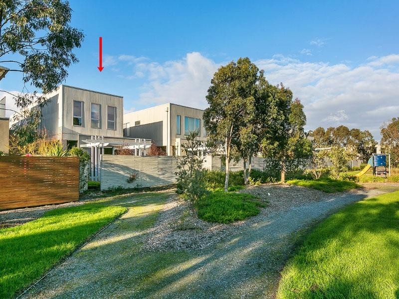 13 Linlithgow Terrace, Waterways VIC 3195