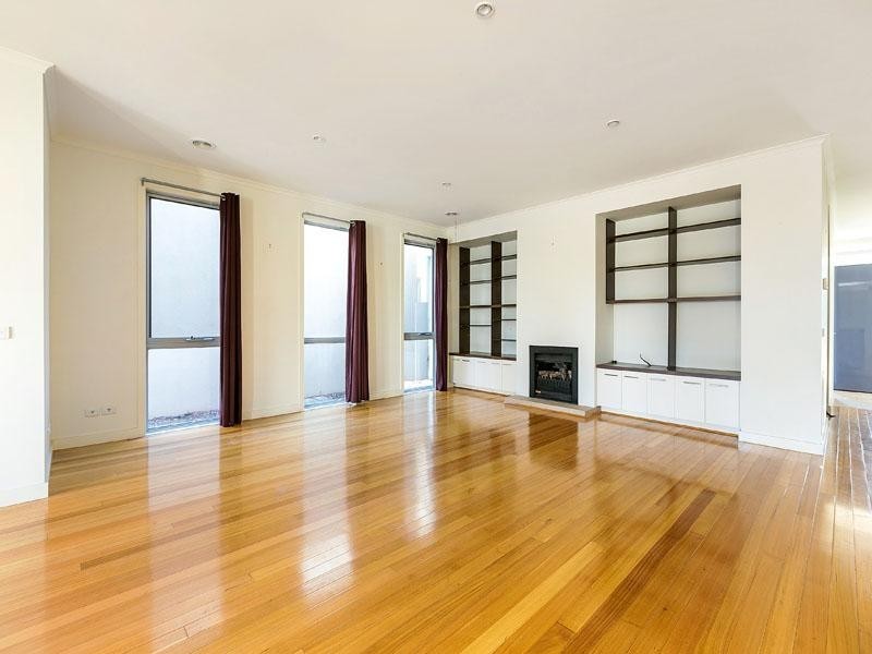 13 Linlithgow Terrace, Waterways VIC 3195