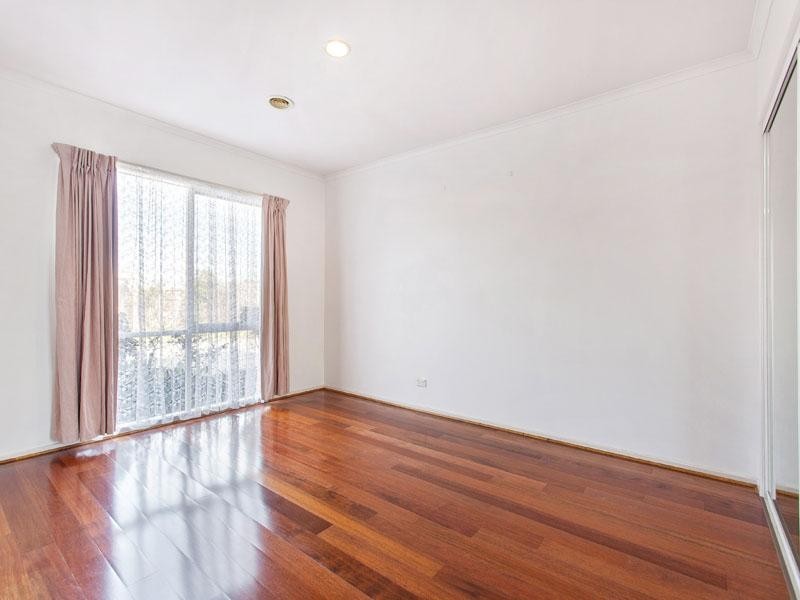 10 Shoal Court, Dingley Village VIC 3172