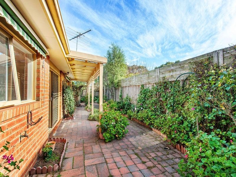 10 Shoal Court, Dingley Village VIC 3172