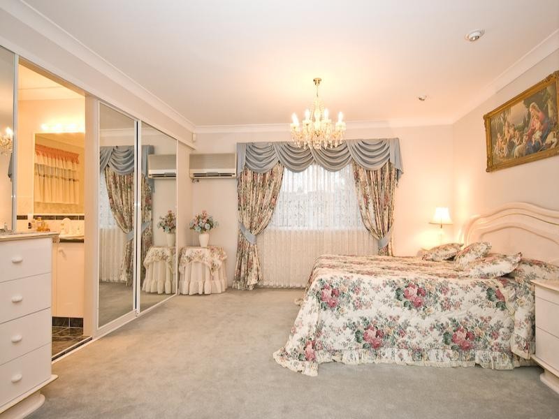 Bridgeman Downs QLD 4035