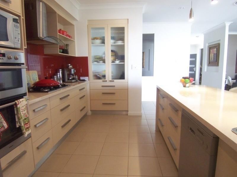 12 Cienna Place, Bridgeman Downs QLD 4035