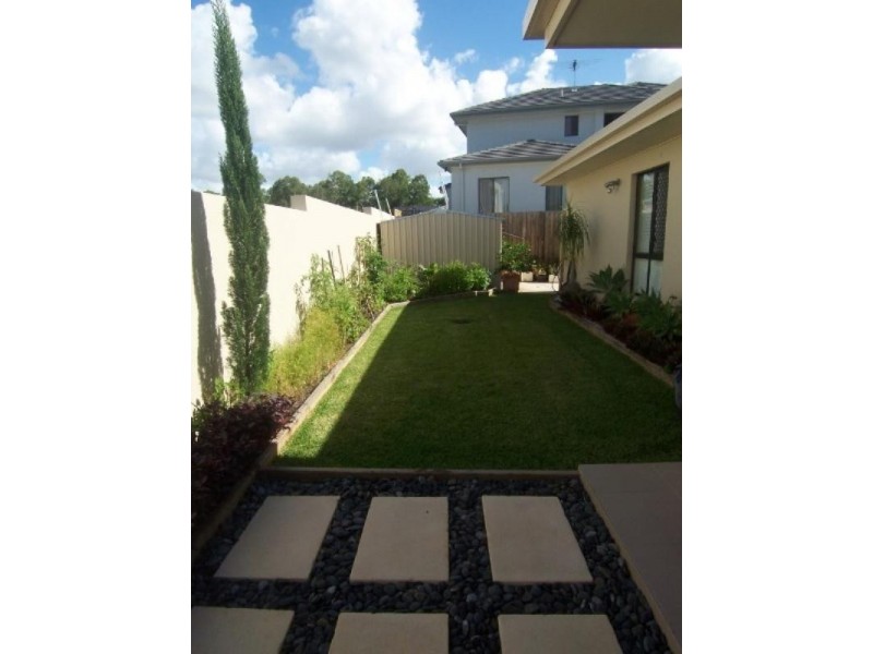 12 Cienna Place, Bridgeman Downs QLD 4035