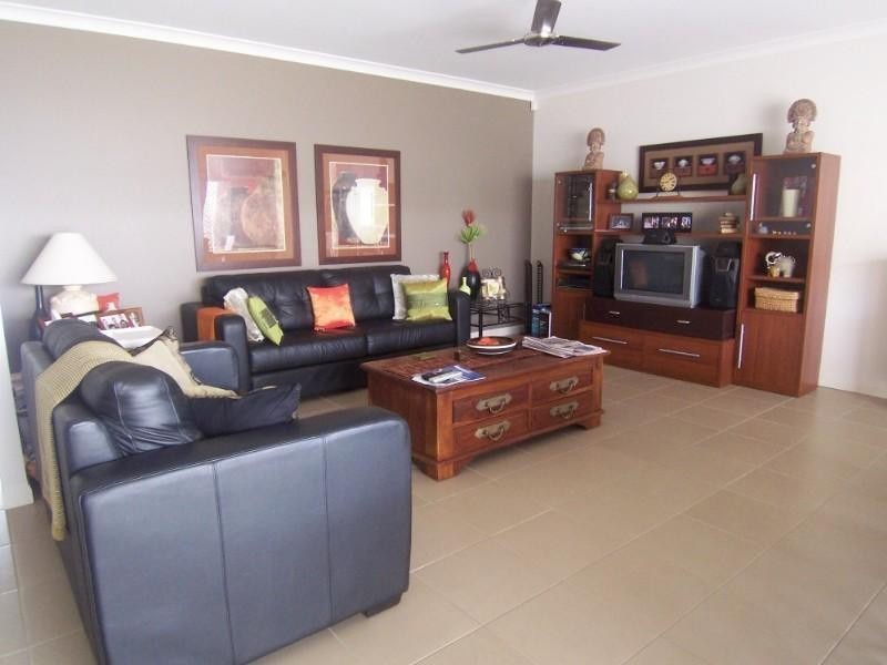 12 Cienna Place, Bridgeman Downs QLD 4035