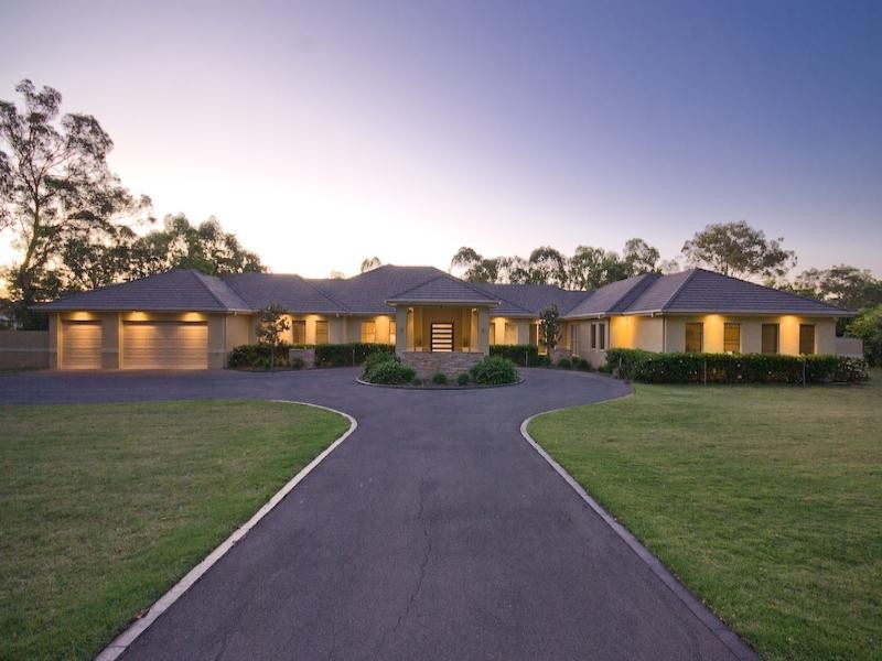 Bridgeman Downs QLD 4035