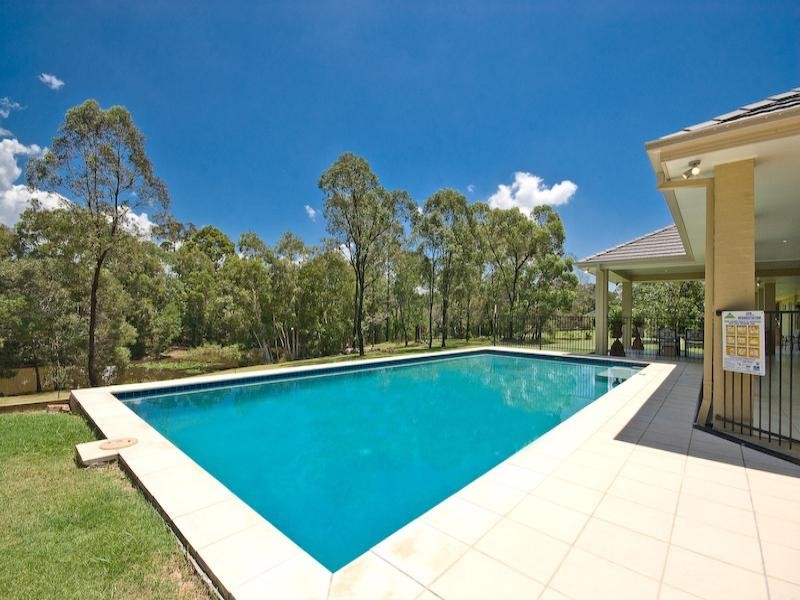 Bridgeman Downs QLD 4035