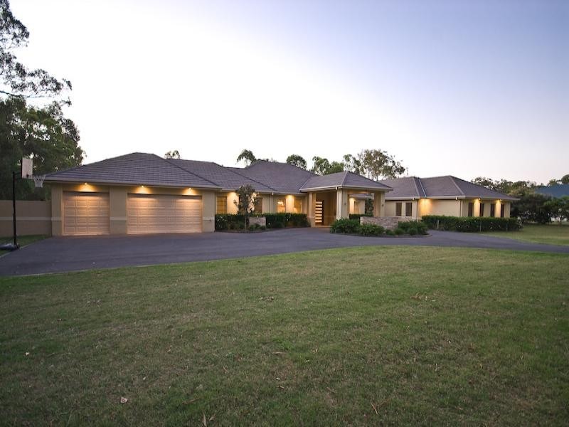 Bridgeman Downs QLD 4035