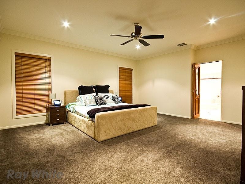 Bridgeman Downs QLD 4035