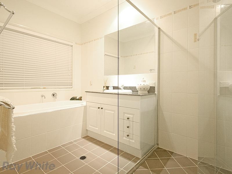 3 Trequanda Place, Bridgeman Downs QLD 4035