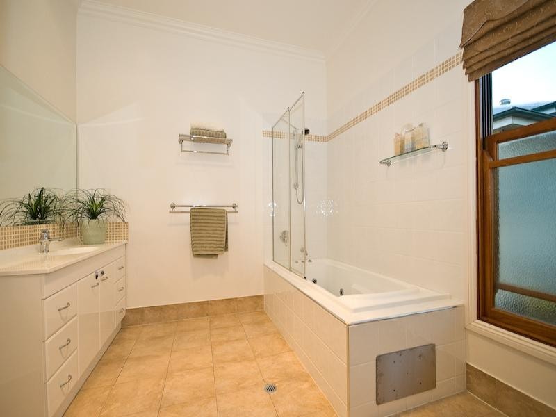 Wavell Heights QLD 4012