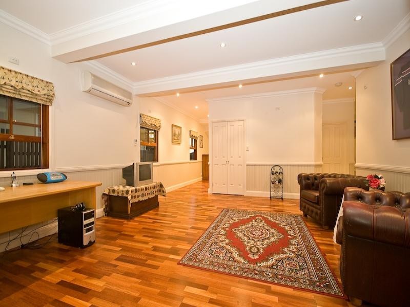 Wavell Heights QLD 4012