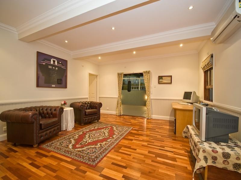 Wavell Heights QLD 4012