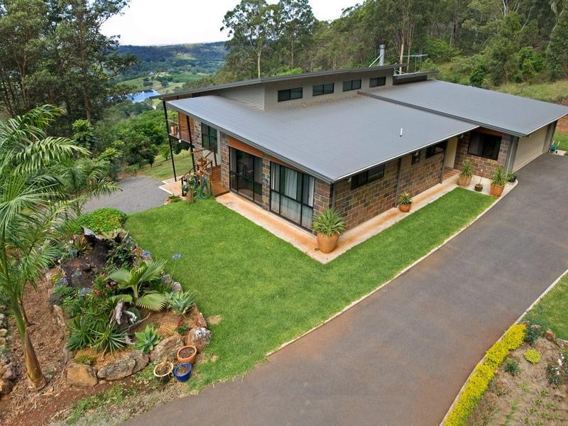 133D Camfin Road, Clear Mountain QLD 4500