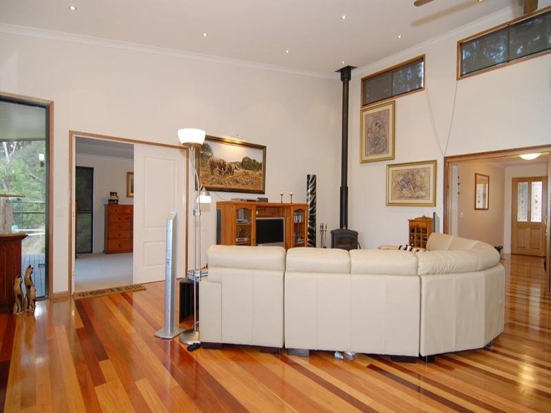 133D Camfin Road, Clear Mountain QLD 4500