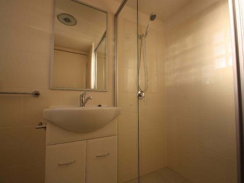 1/18 Seeney Street, Zillmere QLD 4034