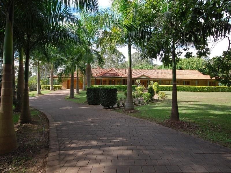 104 Idonia Street, Bridgeman Downs QLD 4035