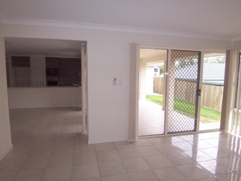Warner QLD 4500