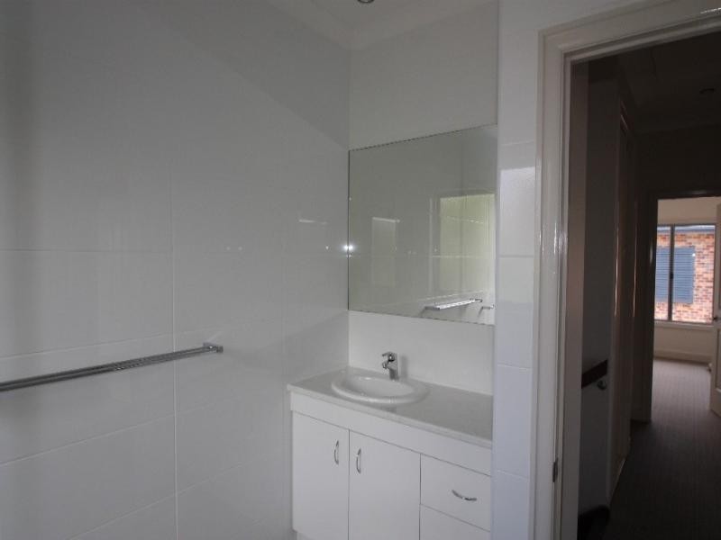 2/16 Kingsmill Street, Chermside QLD 4032