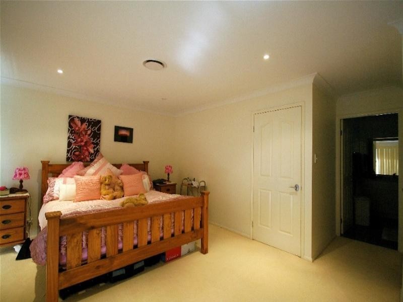 97 Bunya Park Drive, Eatons Hill QLD 4037