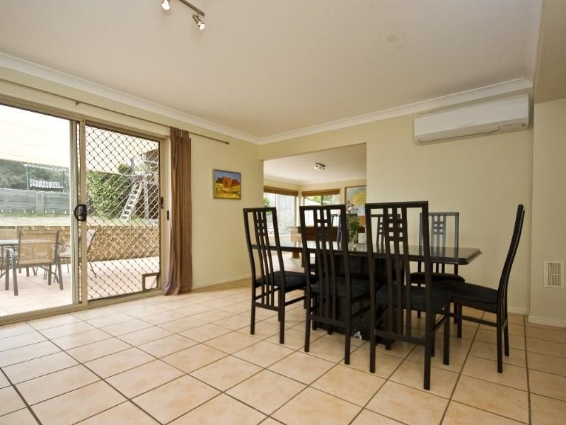 33 Cowrie Parade, Albany Creek QLD 4035