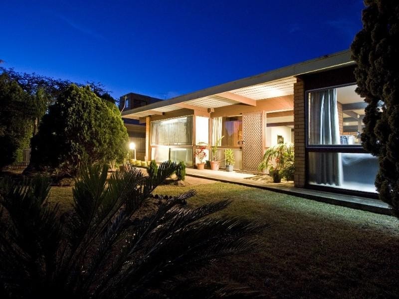 16 Chartwell Street, Aspley QLD 4034