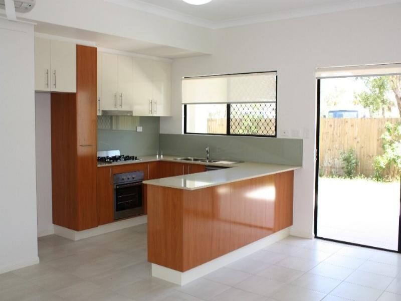 2/12-16 Seeney Street, Zillmere QLD 4034