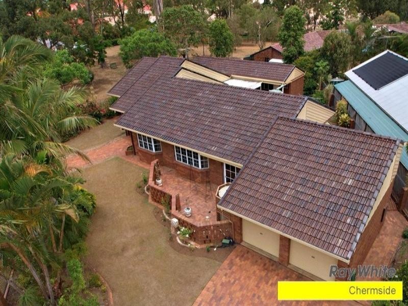 2 Quaver Court, Bridgeman Downs QLD 4035