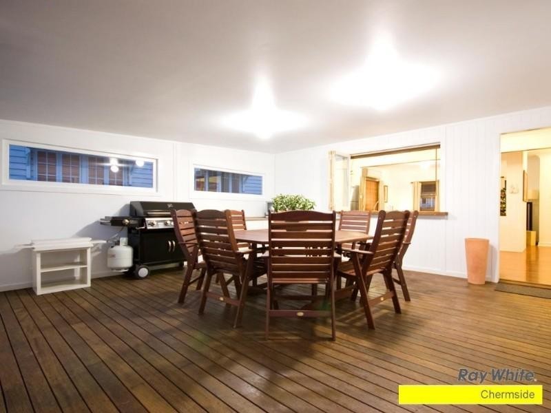 Wavell Heights QLD 4012