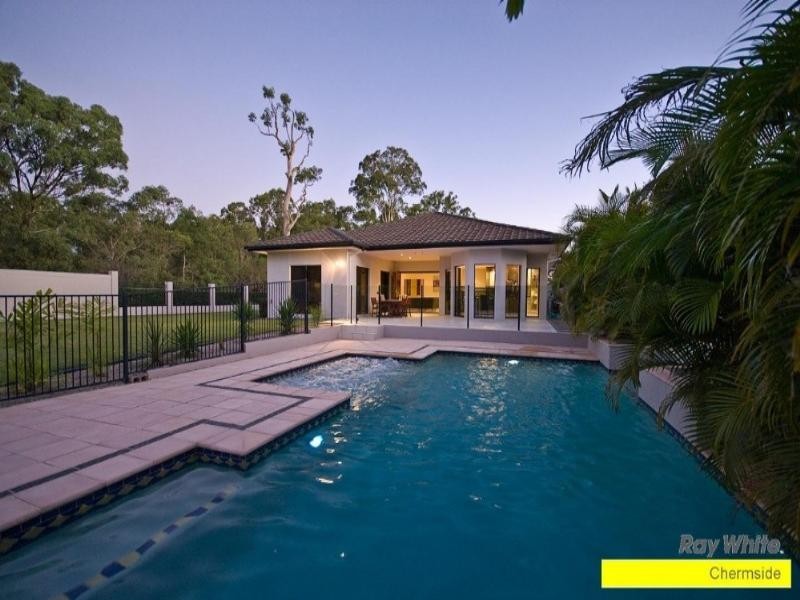 Bridgeman Downs QLD 4035