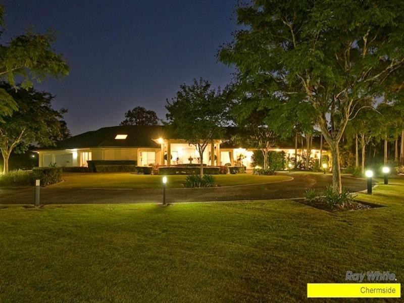 240 Ridley Road, Bridgeman Downs QLD 4035