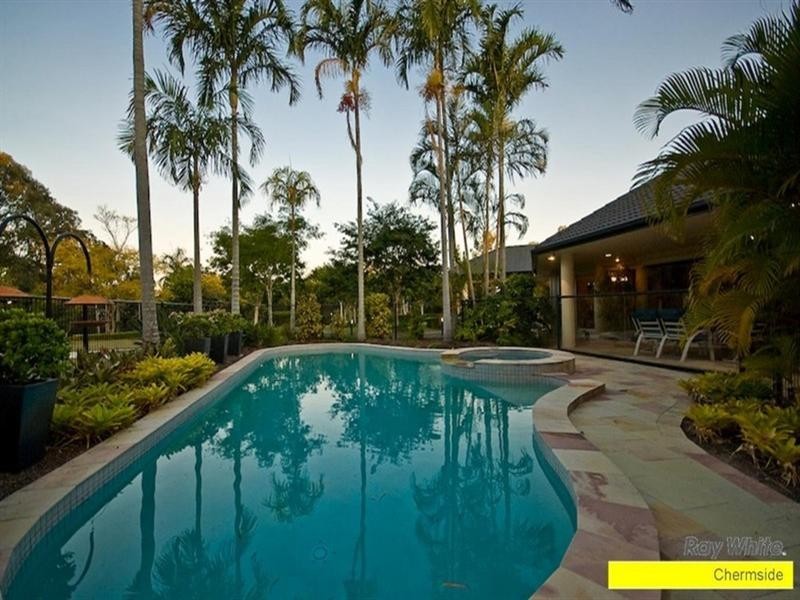 240 Ridley Road, Bridgeman Downs QLD 4035