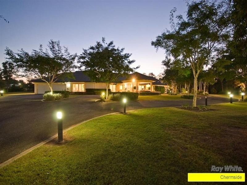 240 Ridley Road, Bridgeman Downs QLD 4035