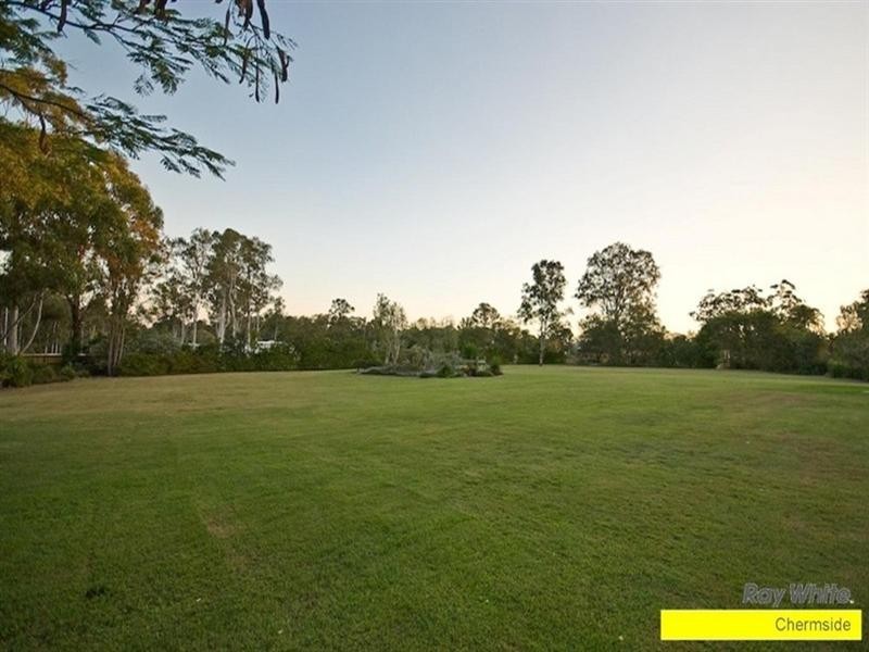 240 Ridley Road, Bridgeman Downs QLD 4035