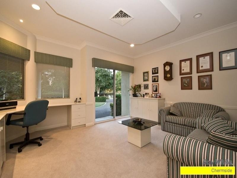 240 Ridley Road, Bridgeman Downs QLD 4035