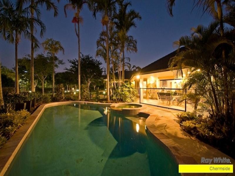 240 Ridley Road, Bridgeman Downs QLD 4035