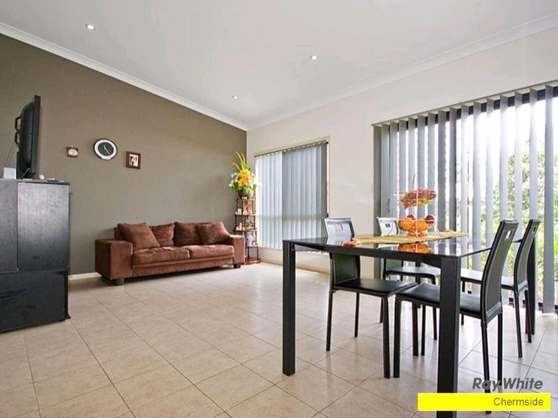 27 Zenith Avenue, Chermside QLD 4032