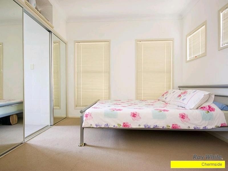 27 Zenith Avenue, Chermside QLD 4032
