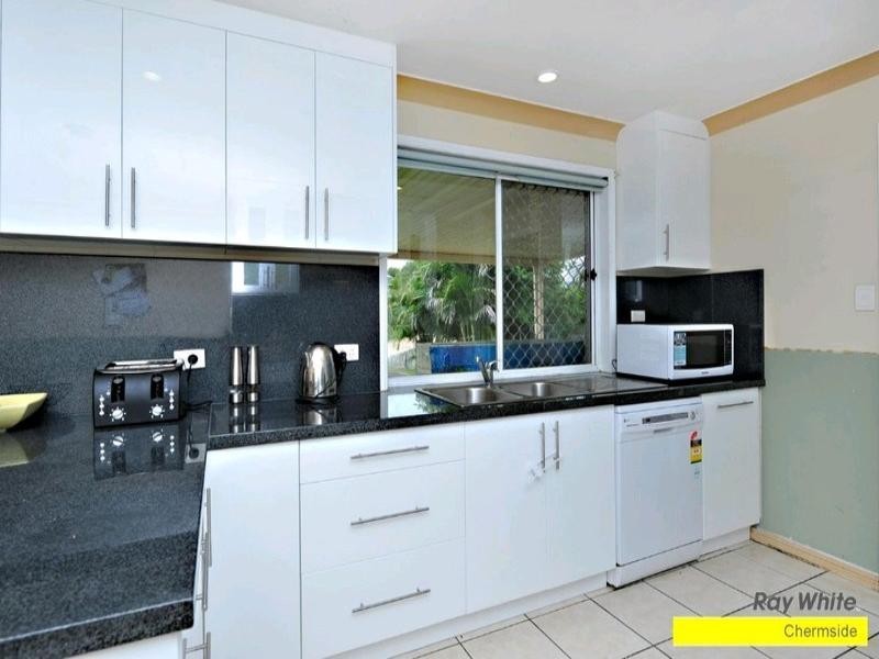 6 Seaforth Close, Albany Creek QLD 4035