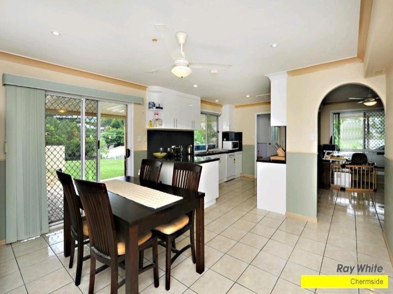 6 Seaforth Close, Albany Creek QLD 4035