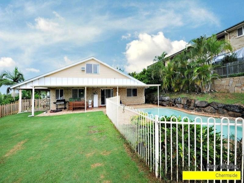 6 Seaforth Close, Albany Creek QLD 4035