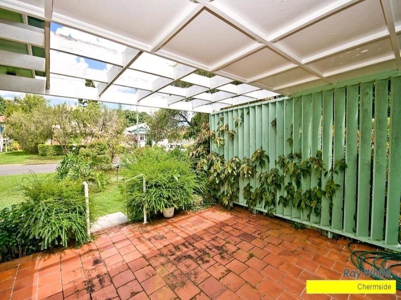 32 Thirteenth Avenue, Kedron QLD 4031
