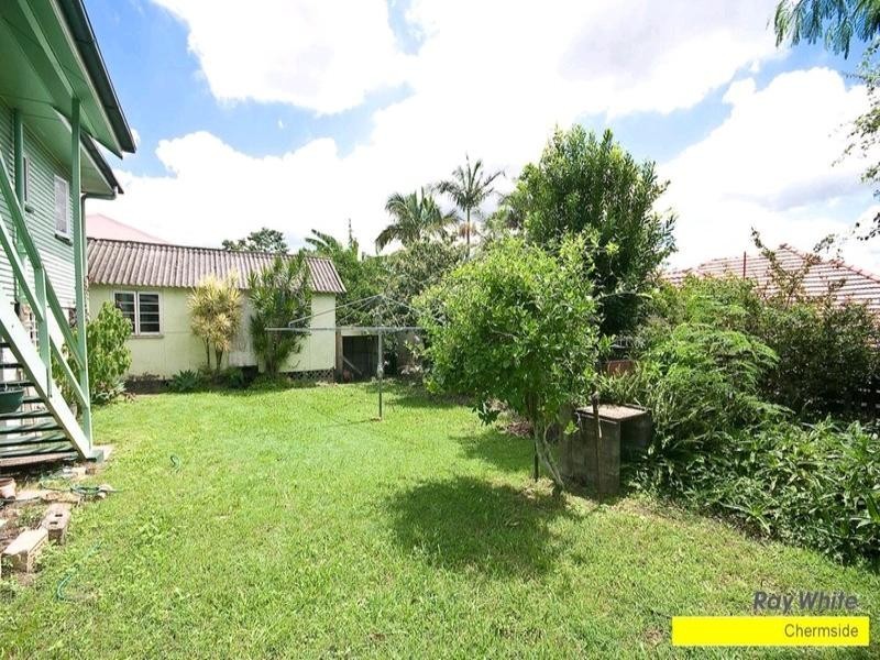 32 Thirteenth Avenue, Kedron QLD 4031