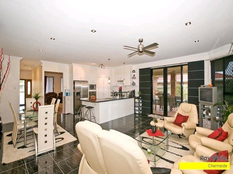 48 Allira Crescent, Carseldine QLD 4034