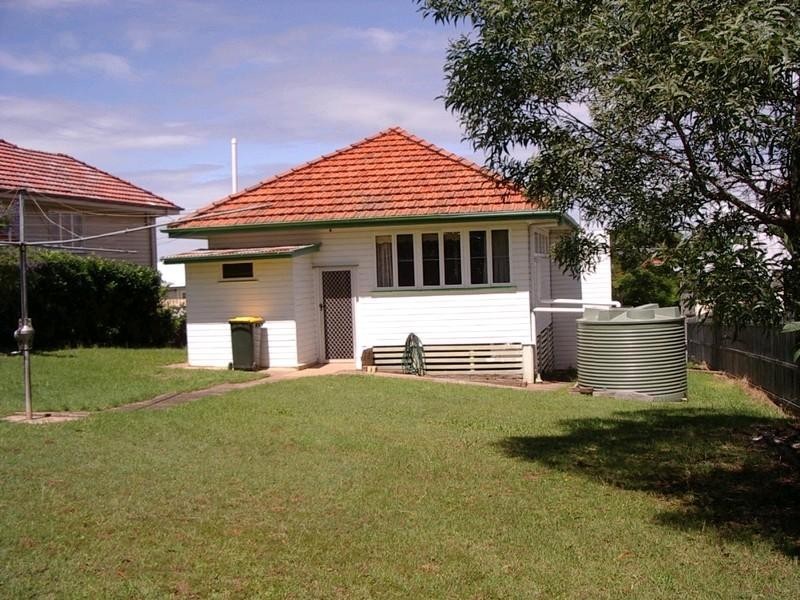 Wavell Heights QLD 4012