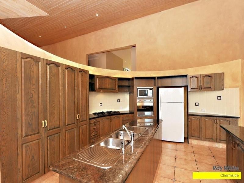 95 Priestley Road, Bridgeman Downs QLD 4035