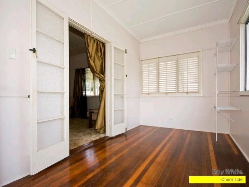 347 Rode Road, Wavell Heights QLD 4012