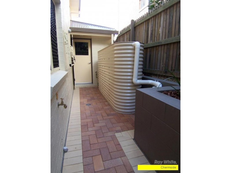 4/44 Norman Drive, Chermside QLD 4032
