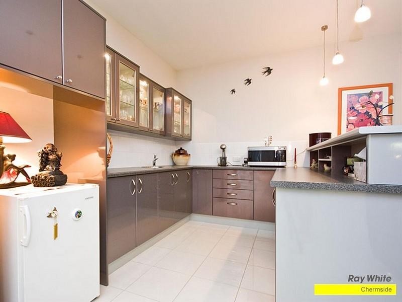 15 Cerbaia Close, Bridgeman Downs QLD 4035
